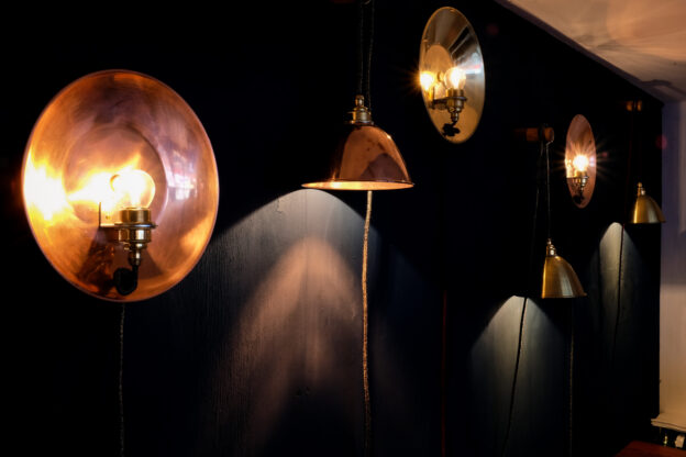 Electric sconce